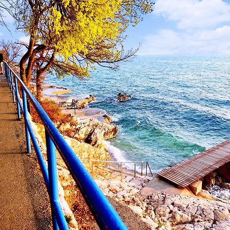 Apartman Pelcic,With Wifi And Free Parking Kostrena Oda fotoğraf